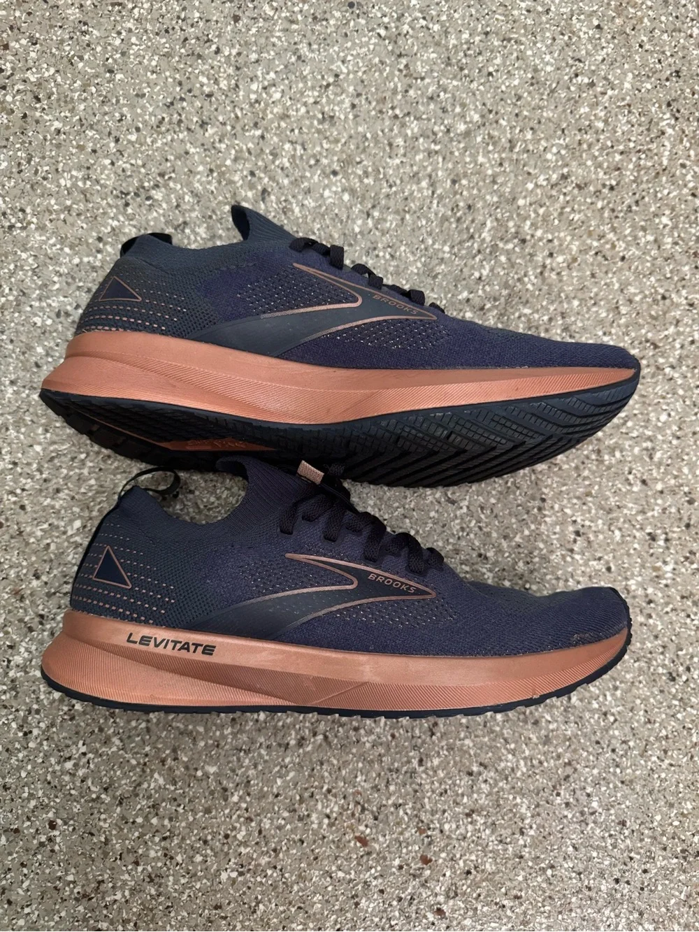 Brooks Levitate 5 Running Shoes - Navy Blue 8.5